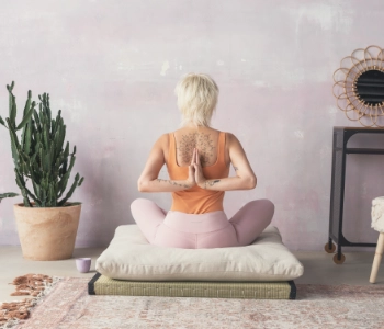 Comment aménager un espace de méditation chez soi ? Inspirations japonaises et scandinaves